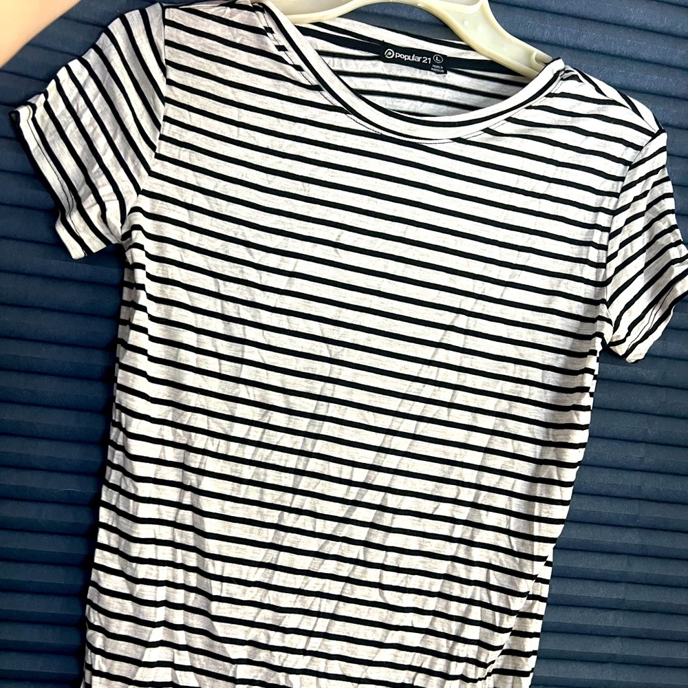 Two popular 21 shirts. Perfect condition
